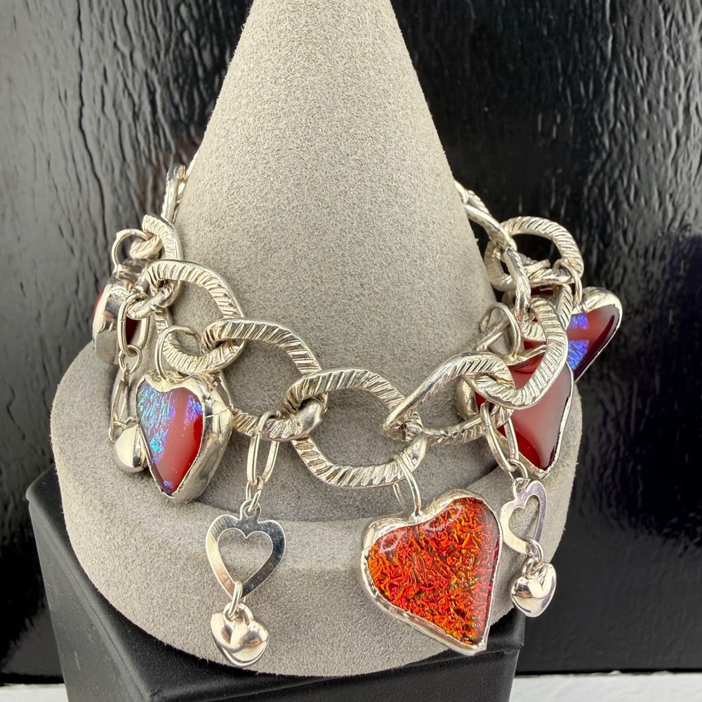 Art Glass Charm Bracelet Silver Tone Heart Dangle Toggle 7"
